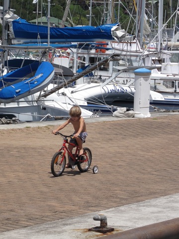 A vélo A vélo