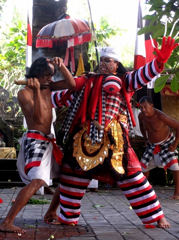 Barong dance Indonesia IMG_6408