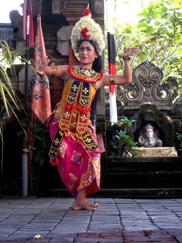 Barong dance Indonesia IMG_6330