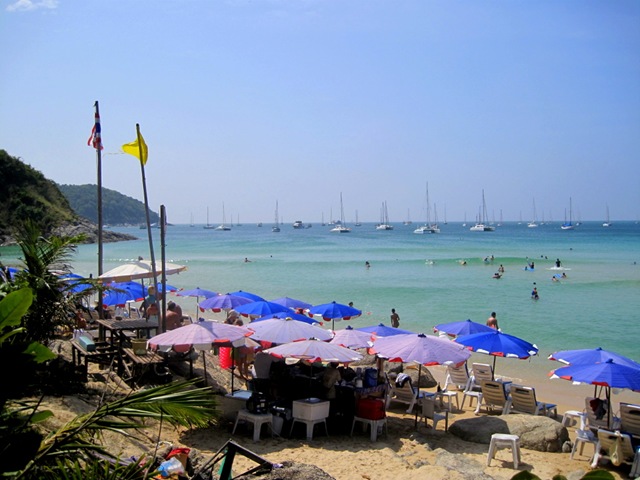 Nai Harn Beach IMG_9158