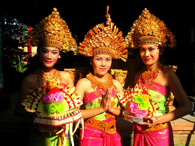 Hotesse de Batubulan Bali IMG_6254
