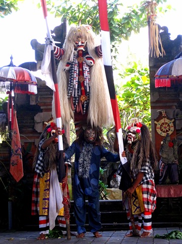 Danse du Barong Indonésie IMG_6356