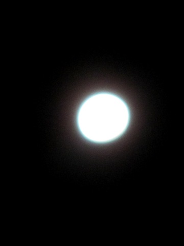 nous naviguons avec la pleine lune nous naviguons avec la pleine lune